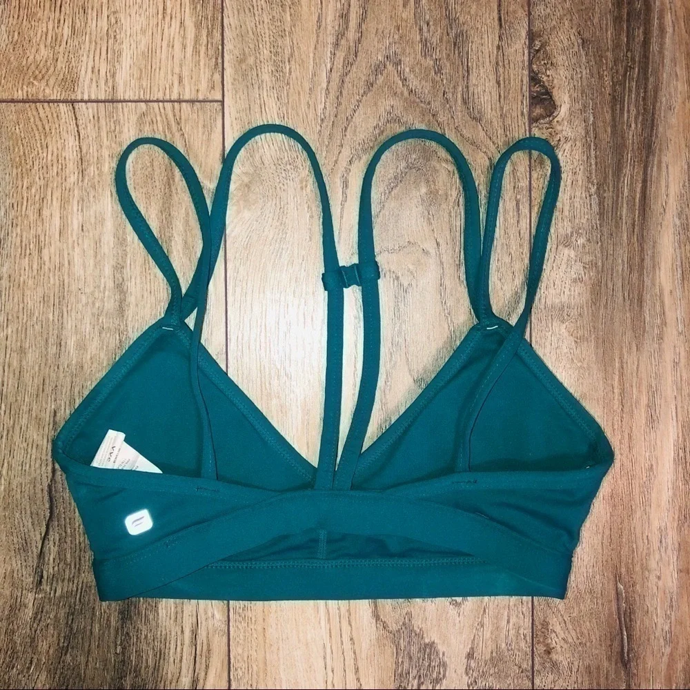 Fabletics Nature Bra and Legging Workout Set - Picture 2 of 9